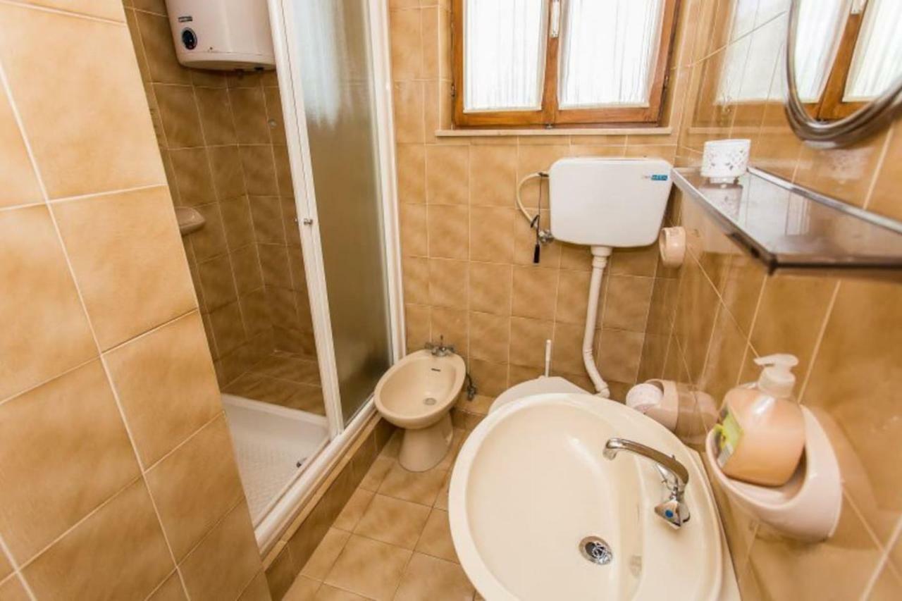 Apartman Morozin Šilo Dış mekan fotoğraf